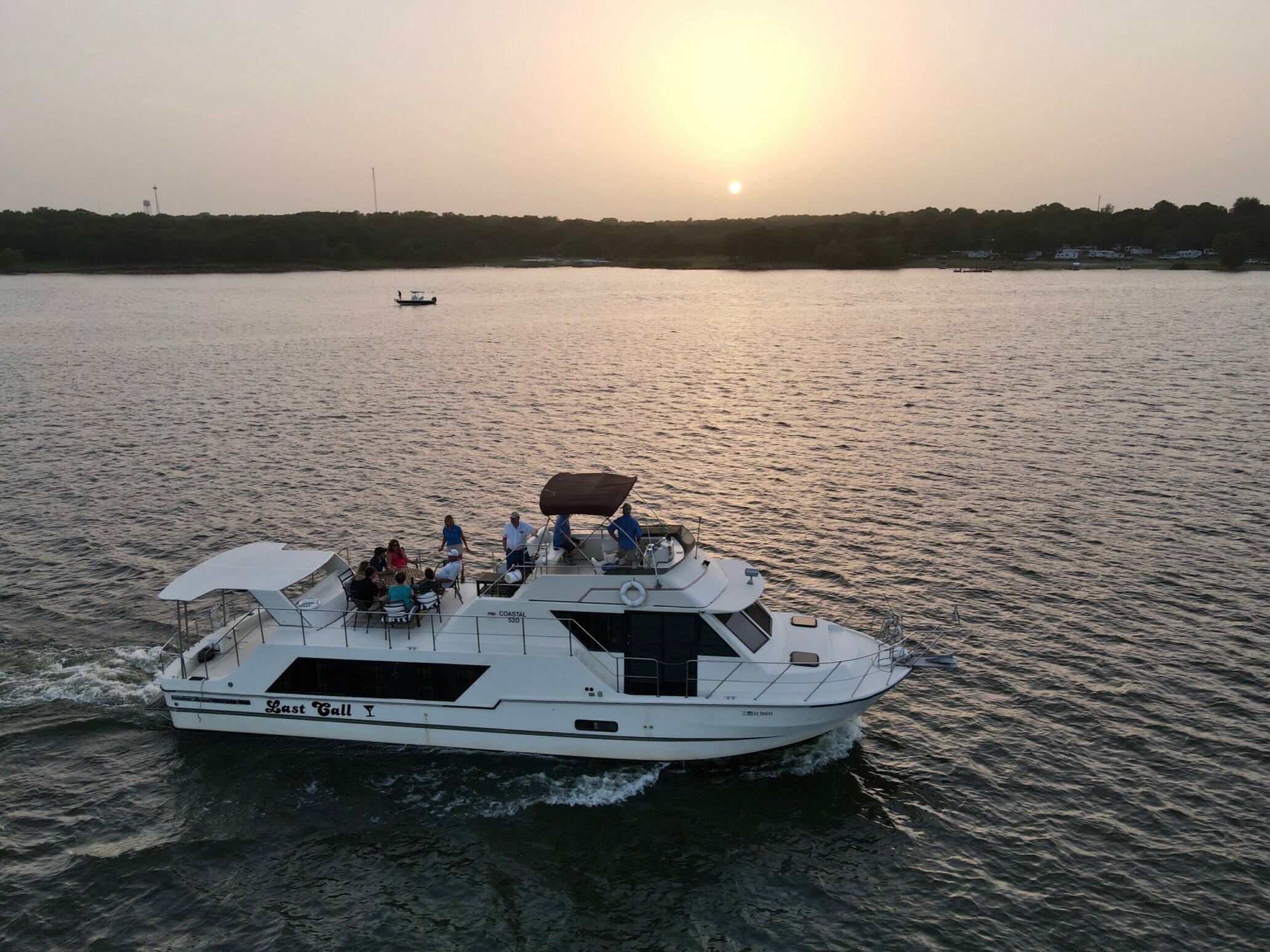 Fastrac Charters and Cruises :: Cruises, Charters, Tours, Experiences on  Lake Texoma – Public Cruises and Private Charters, Lake Tours, Water Taxi  Service on Lake Texoma