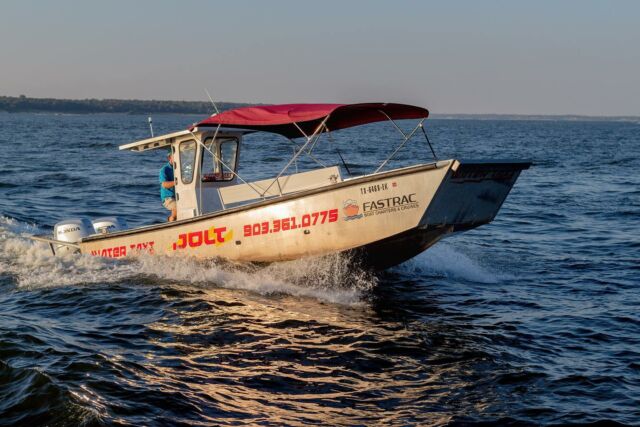 Fastrac Charters and Cruises :: Cruises, Charters, Tours, Experiences on  Lake Texoma – Public Cruises and Private Charters, Lake Tours, Water Taxi  Service on Lake Texoma
